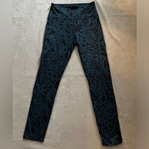 ❌SOLD❌ Bally Fitness Teal Animal Print Leggings with Side Pockets